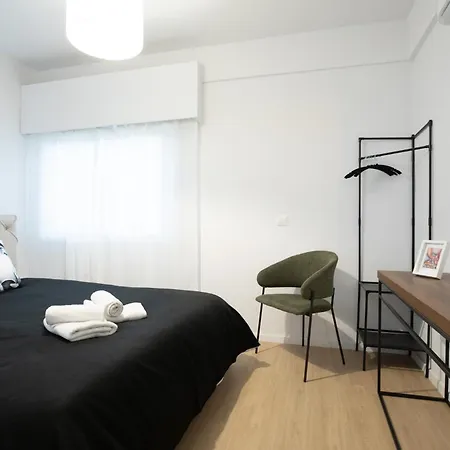 Vivid Chalkokondili Никосия