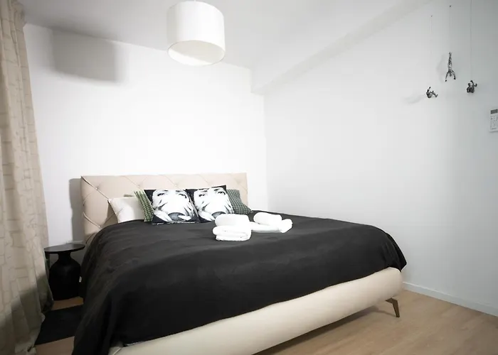 Vivid Chalkokondili Nikozja